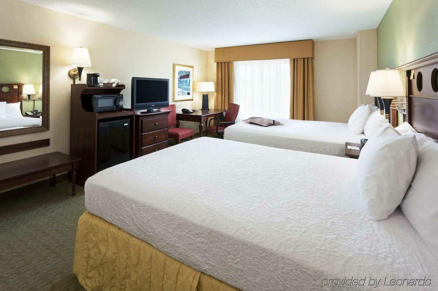 Hotel Hampton & Ybor Downtown 3*